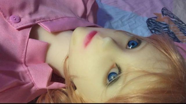 硅膠娃娃也共享上海成人體驗(yàn)館生意火爆對未成年人來者不拒