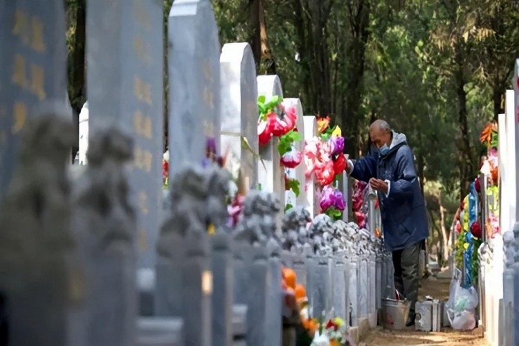 北京三甲醫院被曝天價殯葬費600元給遺體吃飯5990洗個澡