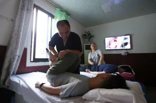 太古里之外一公里張師professionalmassage魔幻又現實