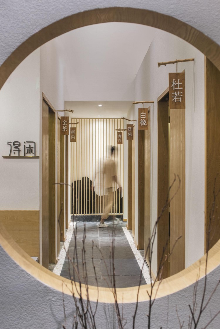 互聯網按摩店竟做出了東方的靜謐意境｜再建筑事務所