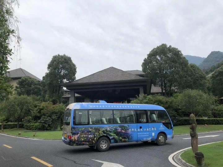 藍精靈今起開跑！湍口溫泉與杭州地鐵無縫對接地鐵16號線九洲站坐接駁車一小時直達湍口