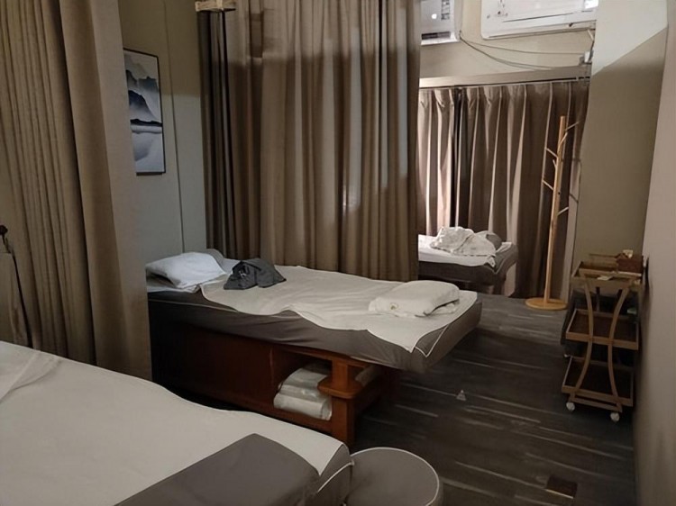 深圳按摩店人流爆滿！香港按摩店生意慘淡面臨生存危機！