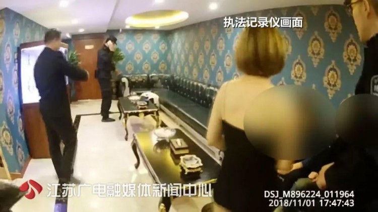 神秘SPA會所進出都是男人民警突查正撞見……捂臉!
