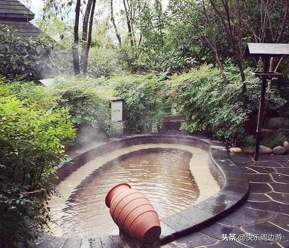 來(lái)重慶泡溫泉融匯溫泉城