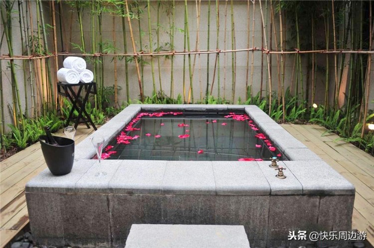來(lái)重慶泡溫泉融匯溫泉城