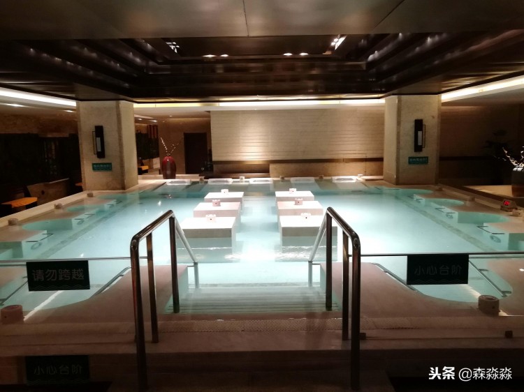 寒冷冬季西安度假新模式：泡溫泉吃火鍋做SPA