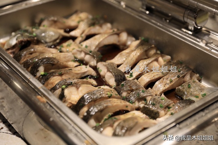 打卡西安網(wǎng)紅溫泉酒店吃大餐泡澡過夜一百多全搞定