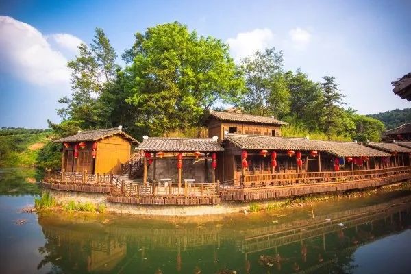 游道教名山享湯山溫泉！南京「碧桂園鳳凰城酒店」全家泡溫泉嘍