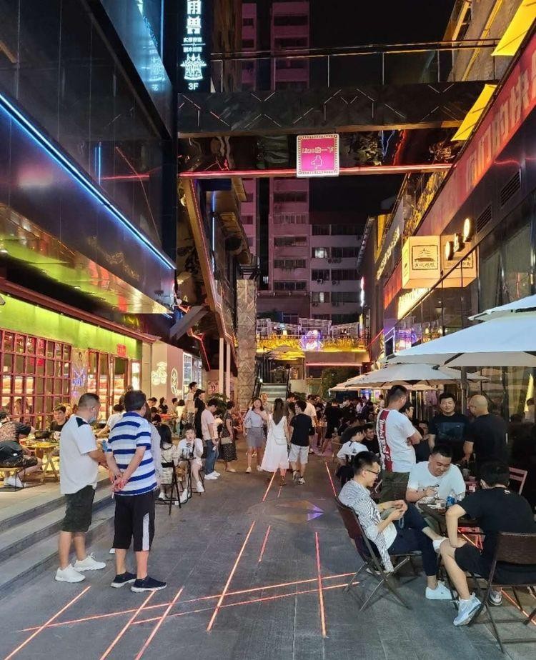 @所有人來粉巷了街體驗(yàn)不一樣的夜生活