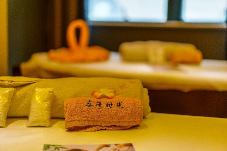 入冬的深秋去西安高新泰漫時(shí)光體驗(yàn)一次專業(yè)的泰式古法按摩