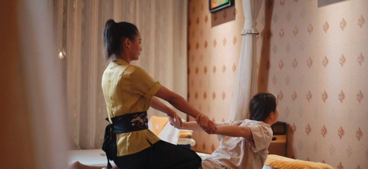 入冬的深秋去西安高新泰漫時(shí)光體驗(yàn)一次專業(yè)的泰式古法按摩