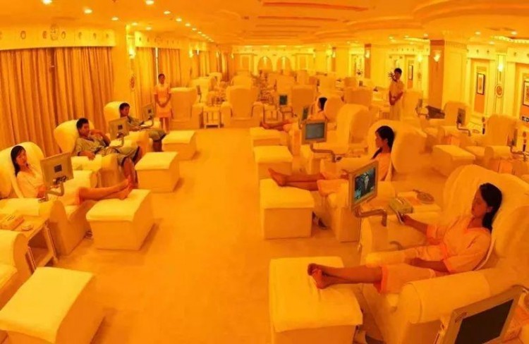 鄭州的熱帶雨林時尚養生圣地家門口的溫泉航母你不來試試