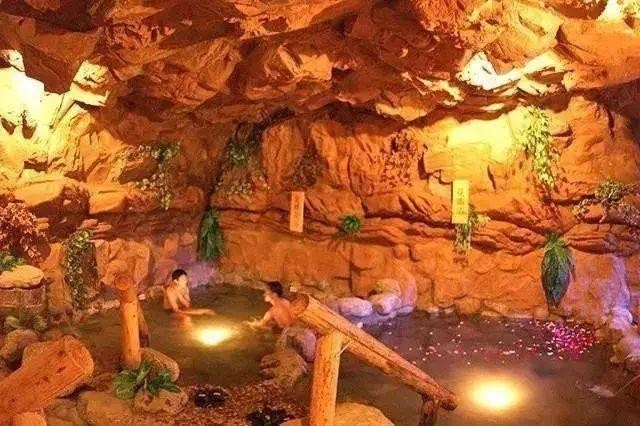鄭州的熱帶雨林時尚養生圣地家門口的溫泉航母你不來試試