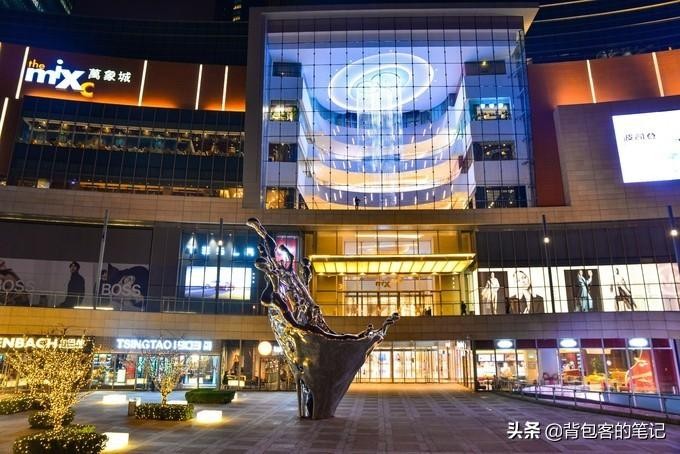 時尚青島最具代表的兩個休閑購物中心緊靠一線海景