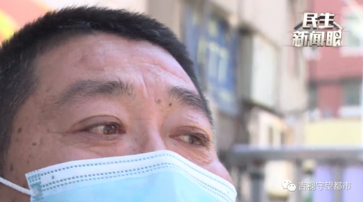 哥倆一心搞事業(yè)到長春幸福街纖手美容spa會所去川字紋結(jié)果卻變成了大包
