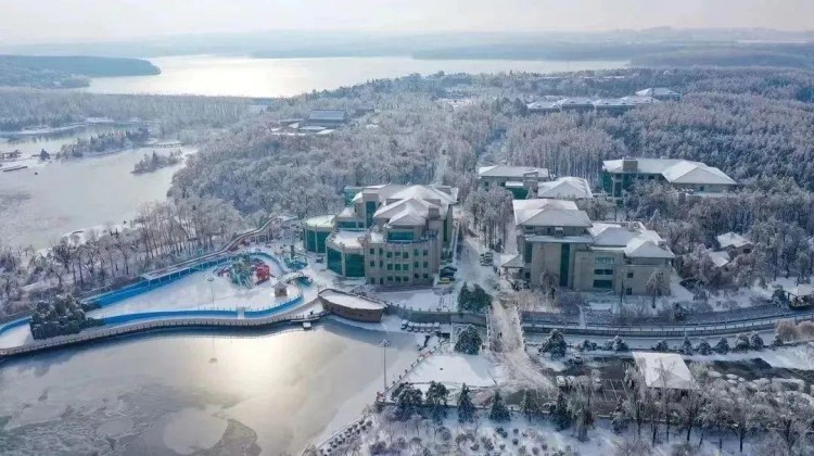 長白天下雪：長春凱撒森林溫泉，柔軟在溫泉里，潤養一冬