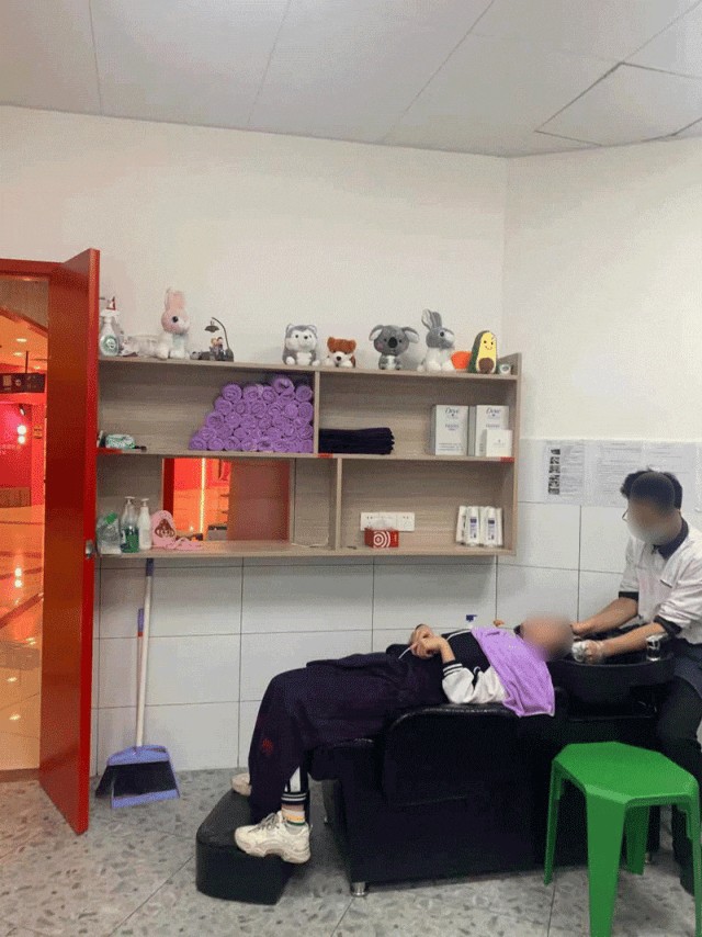 海底撈第一家美發(fā)店來(lái)了！200撈幣1次