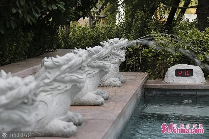 詩與遠(yuǎn)方云上見|走進(jìn)崑龍溫泉一池仙泉仙霧縹緲