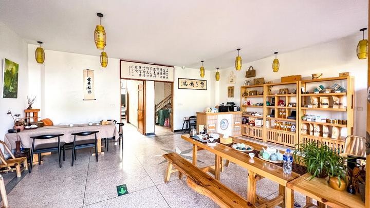 溫州泰順是中國廊橋之鄉養生氡泉基地高山上的小瑞士就在這里