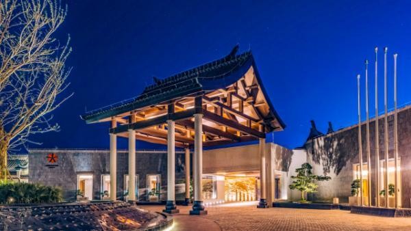 輕奢嶺南風~遇見.悅椿~全景房+餐飲SPA代金券+2大2小自助早竟1199