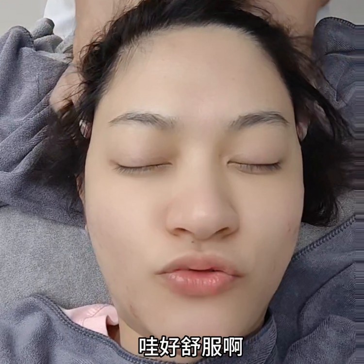 這里99元就可以做2個(gè)多小時(shí)的SPA頭部按摩疏通+面...