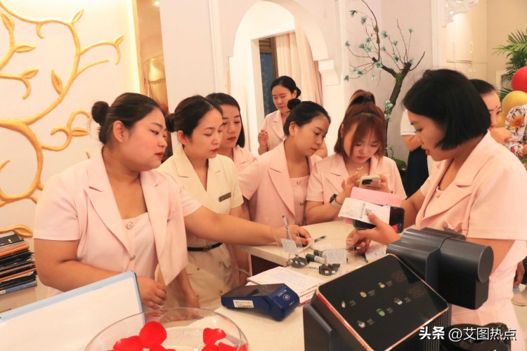 繹美雅舍名媛女子SPA洛陽澗西店隆重開業迎賓