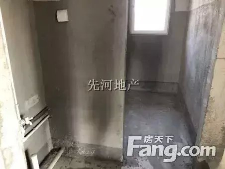 特價(jià)房：綠地世紀(jì)城中間樓層三房?jī)蓮d房東急售