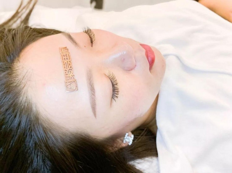 58塊8搶!日系美睫皮膚管理背部SPA…一鍵get白富美套餐