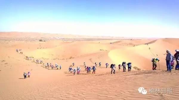 清爽榆林越野車沙地賽自行車沙地越野賽萬人沙地徒步挑戰賽報名方式看這里