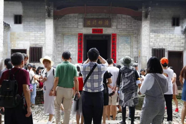 2019年安遠旅游直通車讓快樂加速讓旅行更美好!