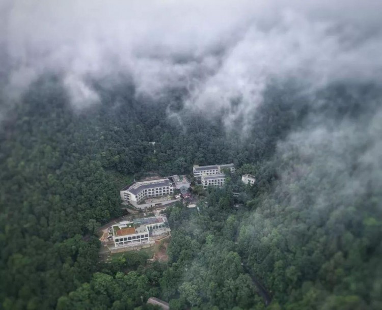 一個金華百萬員工關(guān)心的實際工程完成，明天開業(yè)迎客