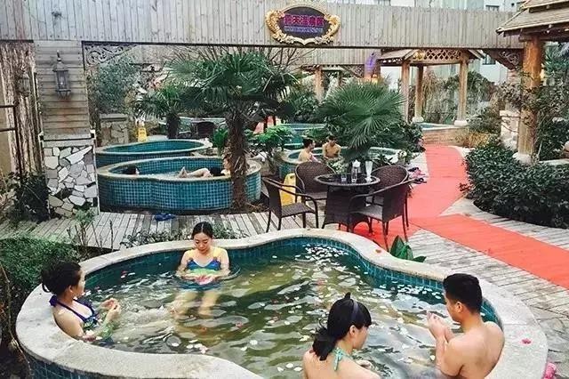 豐樂園熱帶雨林溫泉水療館溫暖全身