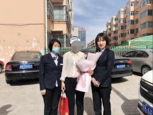 工行榆林分行組織開展留住時光留住美母親節系列活動