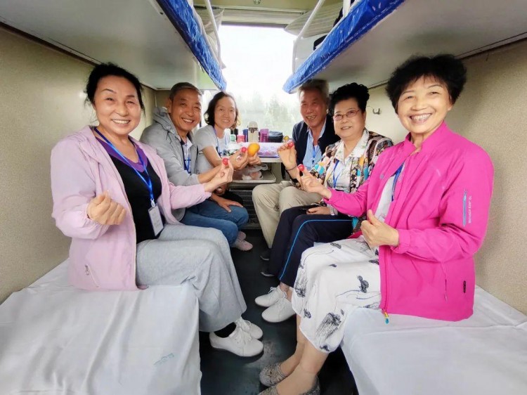 K歌按摩打麻將統(tǒng)統(tǒng)安排！清爽榆林定制旅游專列首班開行