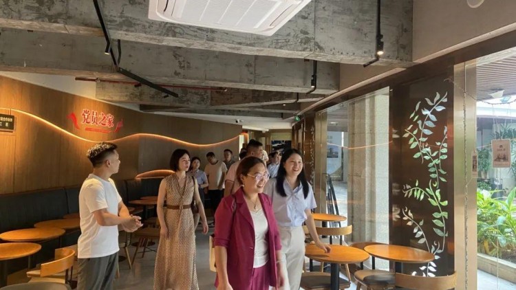 新商界贛州24班集體走訪——江西中博裝飾集團(tuán)