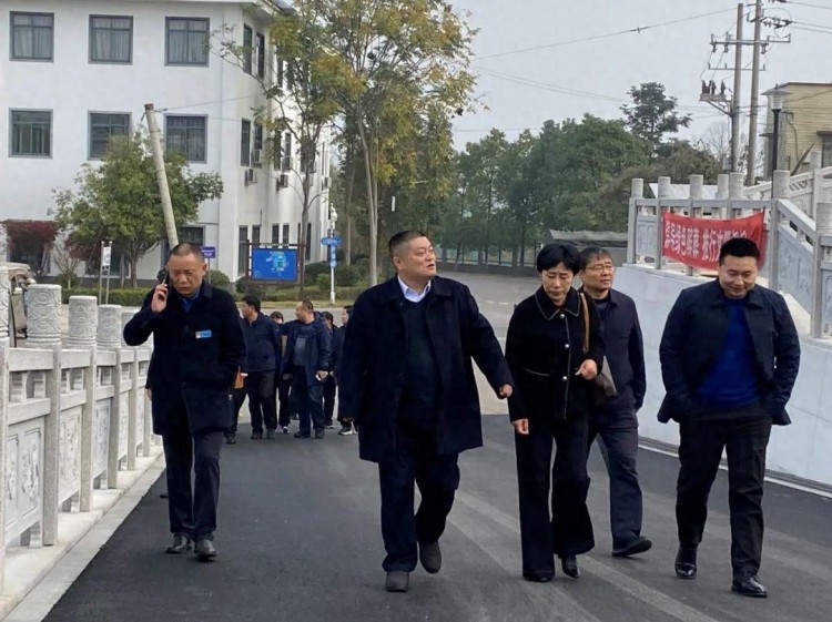 河南省新鄉(xiāng)市民政局來(lái)館考察調(diào)研