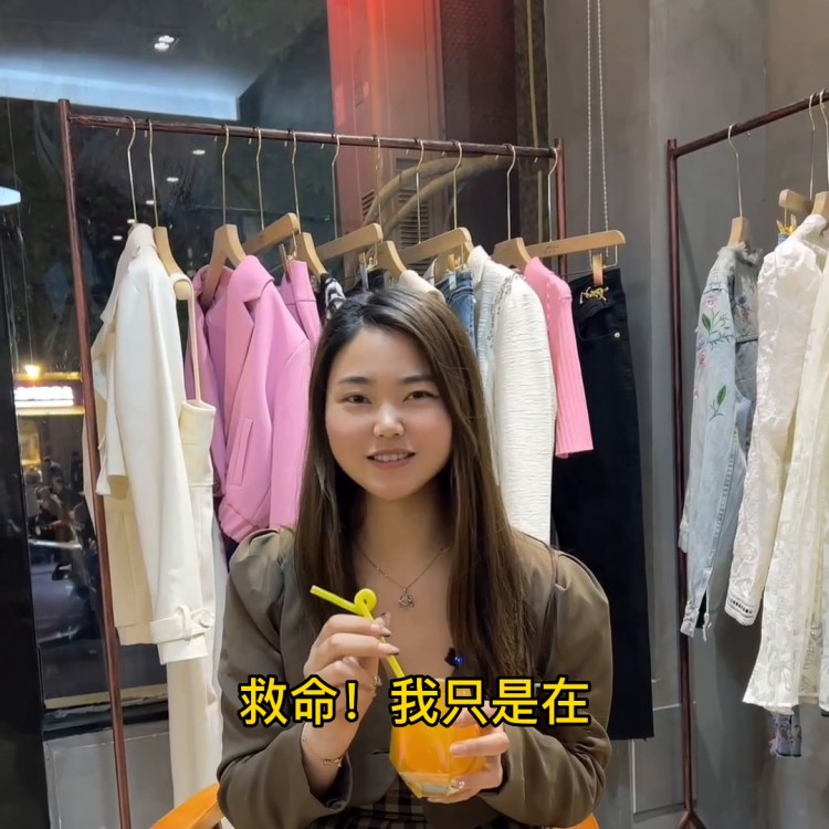 沒事了來這里做個SPA做個美甲再免費喝個下午茶吧！#年...