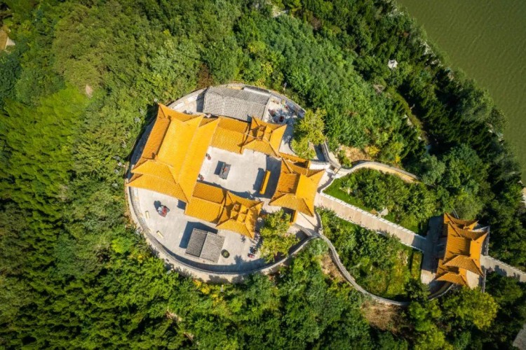 我家門前有條河我言秋日勝春朝聊城入秋養(yǎng)生休閑指南請查收！