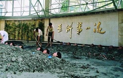 泡泡澡|周邊10處養(yǎng)生溫泉秋天來(lái)了還不泡嗎