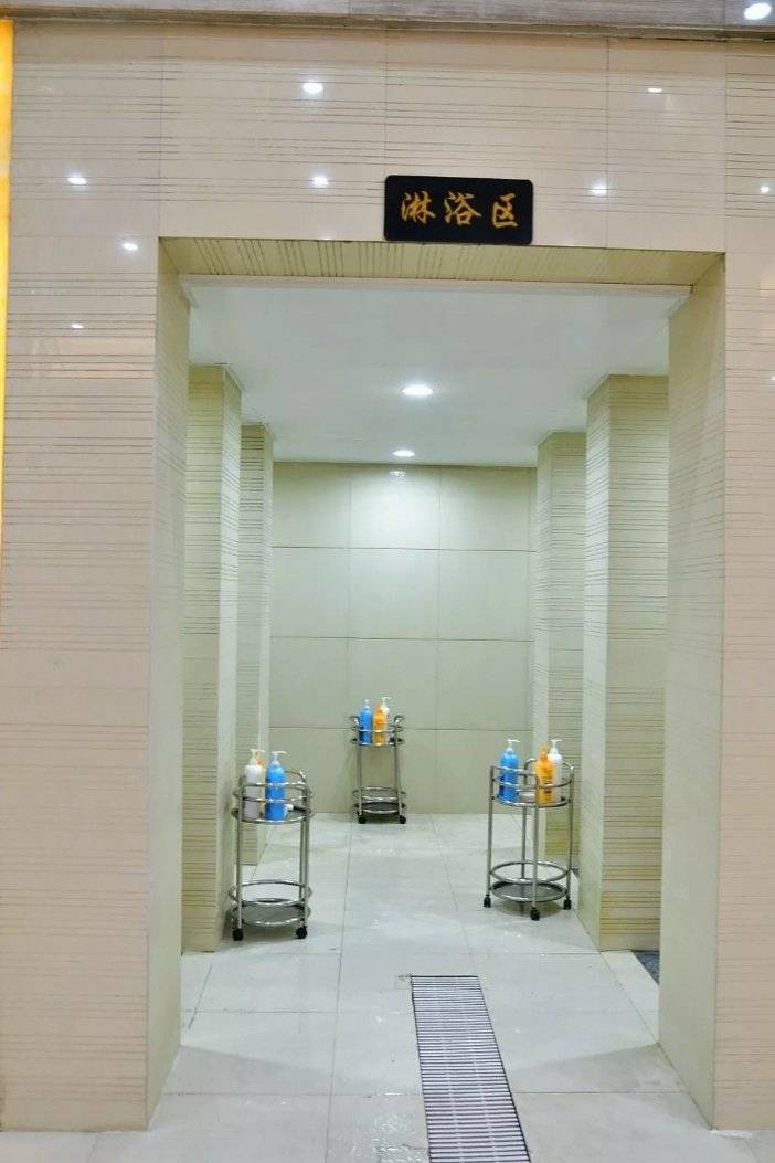 平頂山-喜來登健康水會汗蒸洗浴兒童樂園超大游泳池等一票全含！
