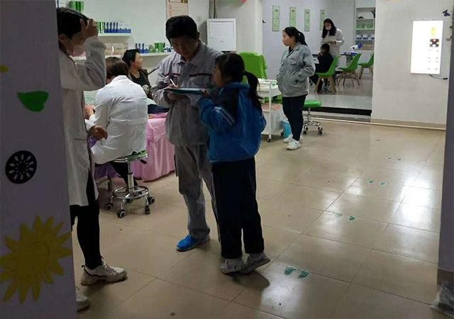 眼一生襄陽店生意蒸蒸日上財源廣進