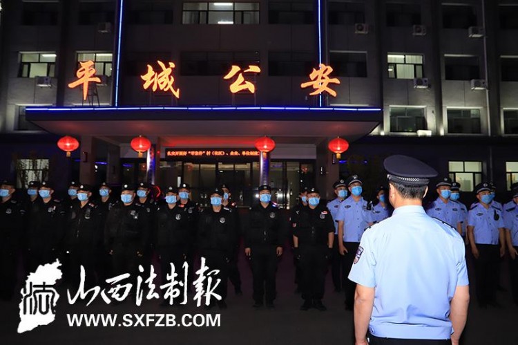 大同平城區(qū)警方對(duì)轄區(qū)32家洗浴足療KTⅤ等場(chǎng)所進(jìn)行全方面檢查