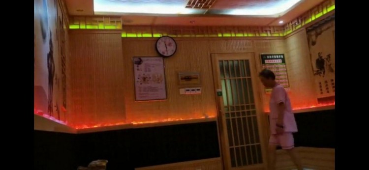 九月份在青海省西寧市一家洗浴理療中心洗了個澡