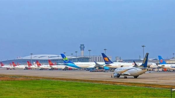 首航首架噴涌而來江蘇各機場飛出航空物流加速度