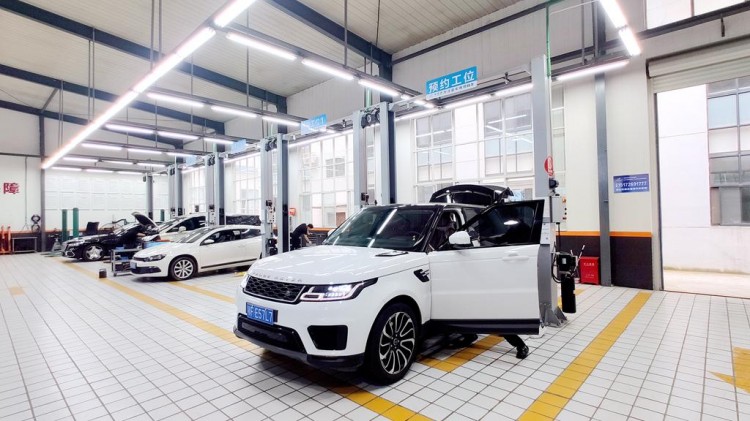 以匠心鑄造行業標桿順富通豪車維保中心提供汽車私人定制服務