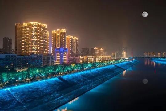 解鎖刷爆抖音的宜昌五星智能江景酒店