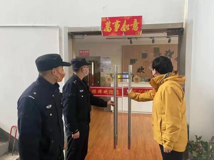 棋牌室旅店網(wǎng)吧……請注意蕪湖公安在嚴(yán)格巡查