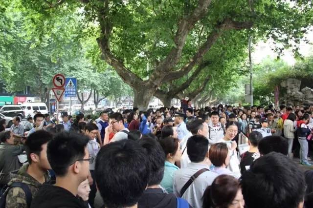 鏡頭下的高考：為安陽3.1萬考生加油！