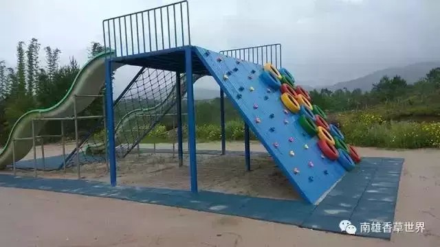 繼玻璃橋后韶關(guān)又爆出了新的玻璃觀景平臺！