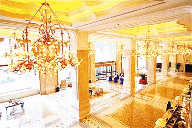 佛山豪華天鵝湖水會(huì)：水療SPA 豪華海鮮自助餐4餐 影院，健身房